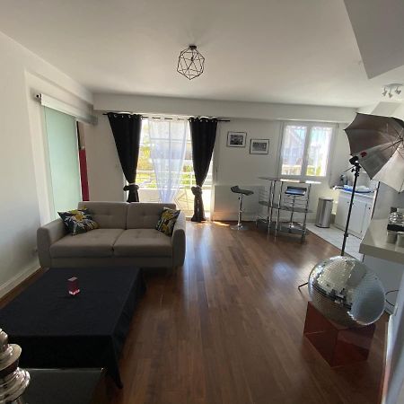 Charmant Appartement En Bord De Cher Saint Avertin Bagian luar foto