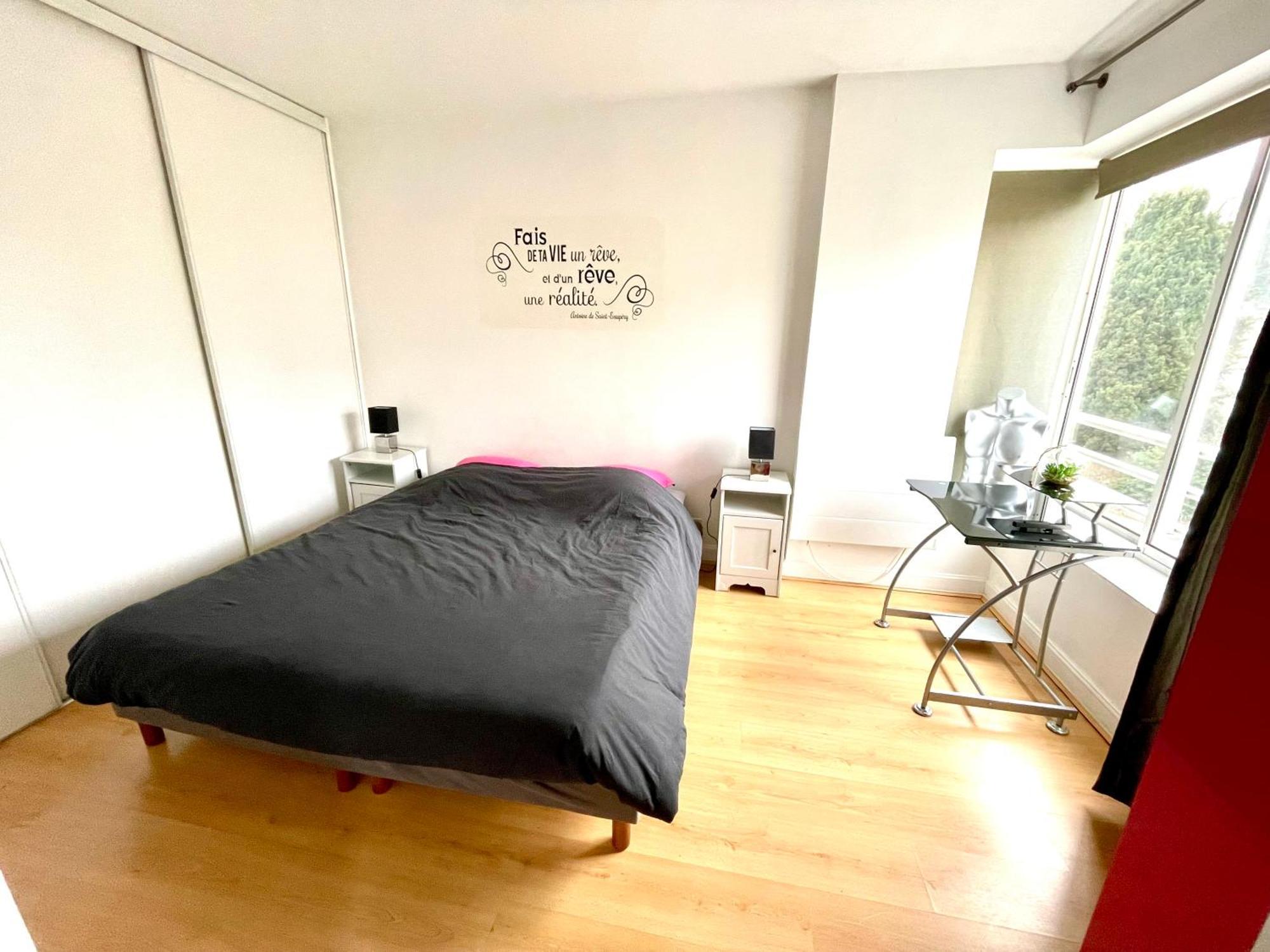 Charmant Appartement En Bord De Cher Saint Avertin Bagian luar foto
